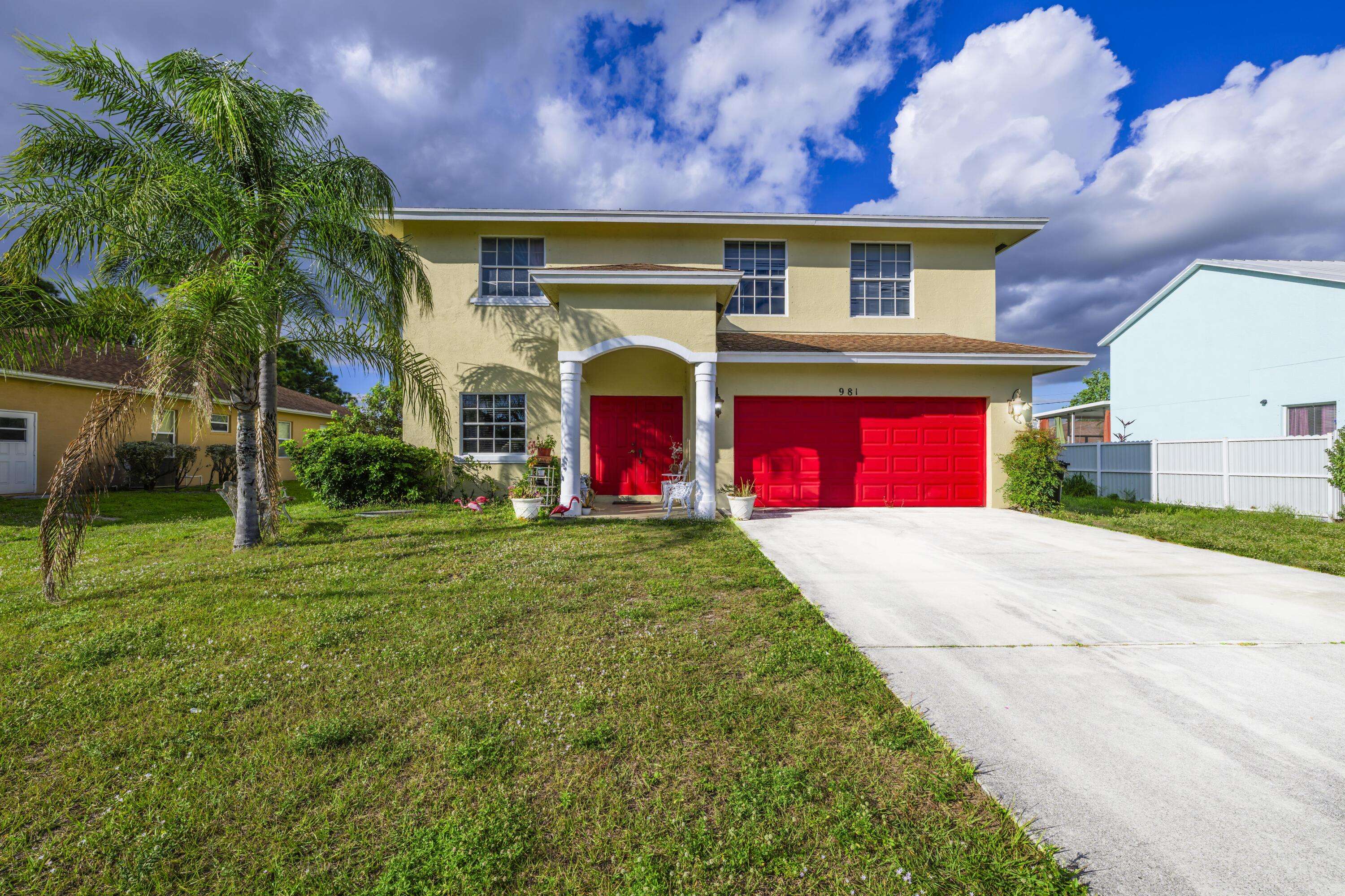 981 SW North Globe AVE, Port Saint Lucie, FL 34953