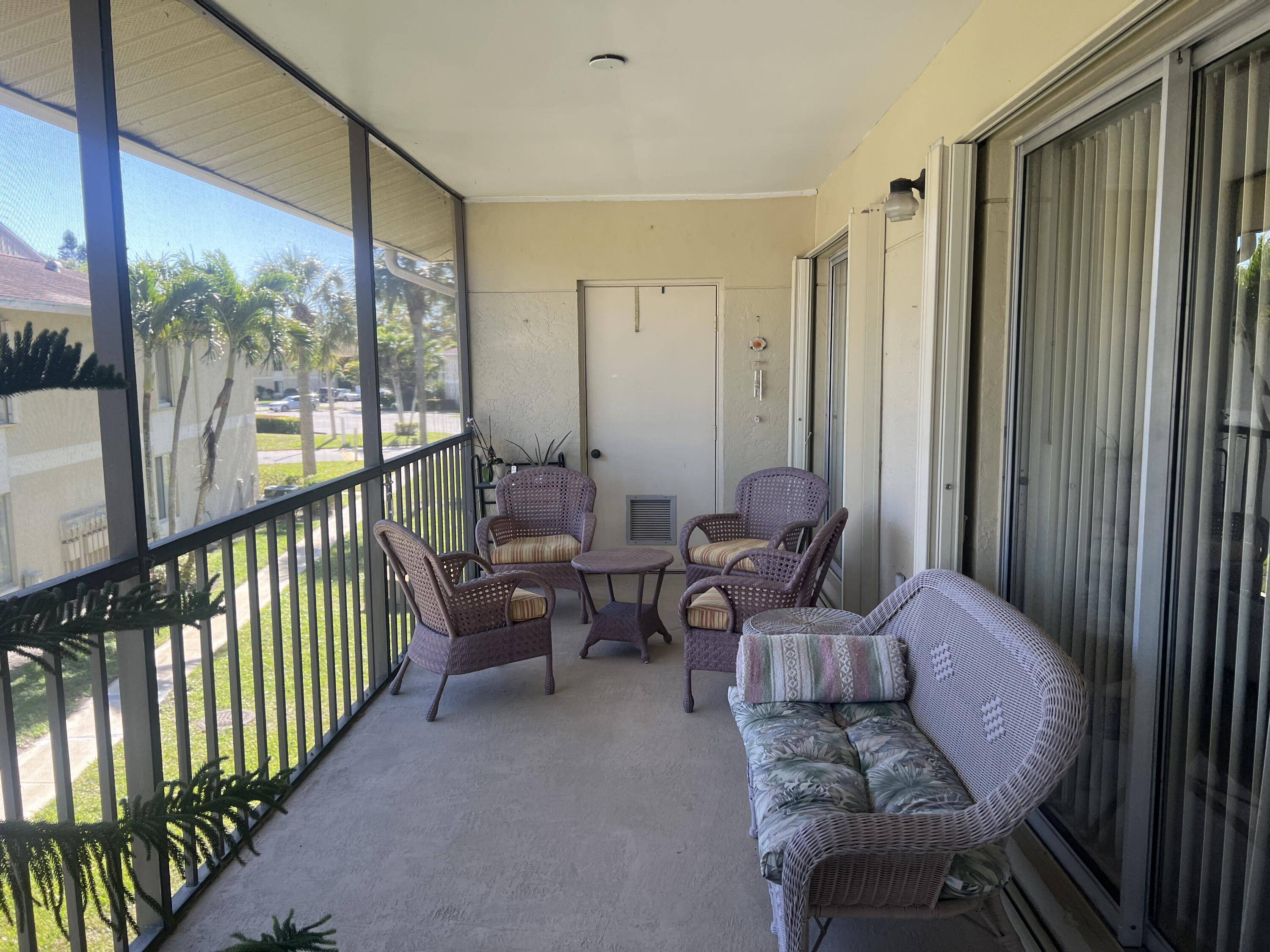 Jupiter, FL 33458,6519 E Chasewood DR E
