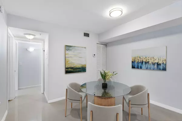 Coconut Creek, FL 33073,4852 N State Road 7 3303