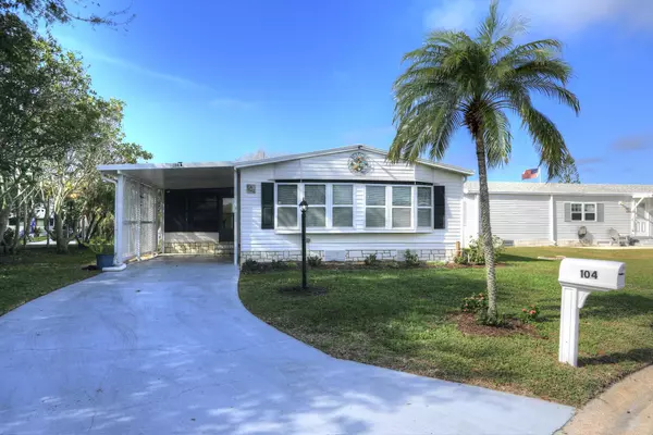 Barefoot Bay, FL 32976,104 Creek CT