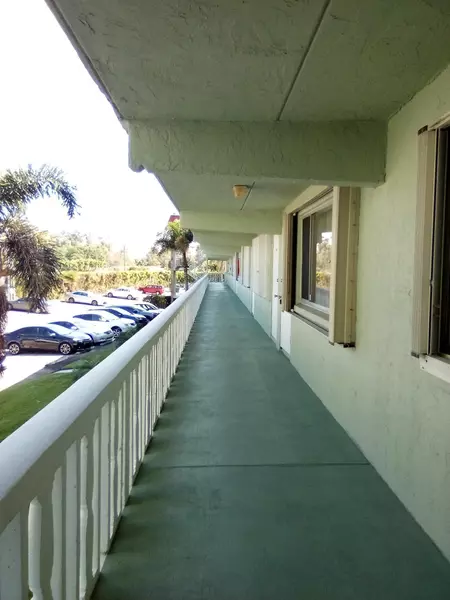 3300 Springdale BLVD 208, Palm Springs, FL 33461
