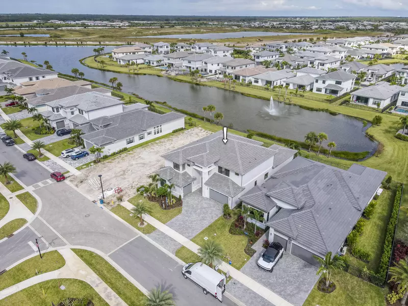 10014 Skyloft ST, Palm Beach Gardens, FL 33412