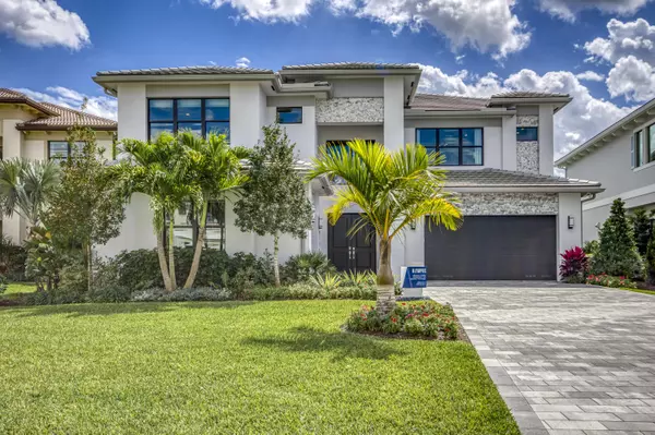 10014 Skyloft ST, Palm Beach Gardens, FL 33412