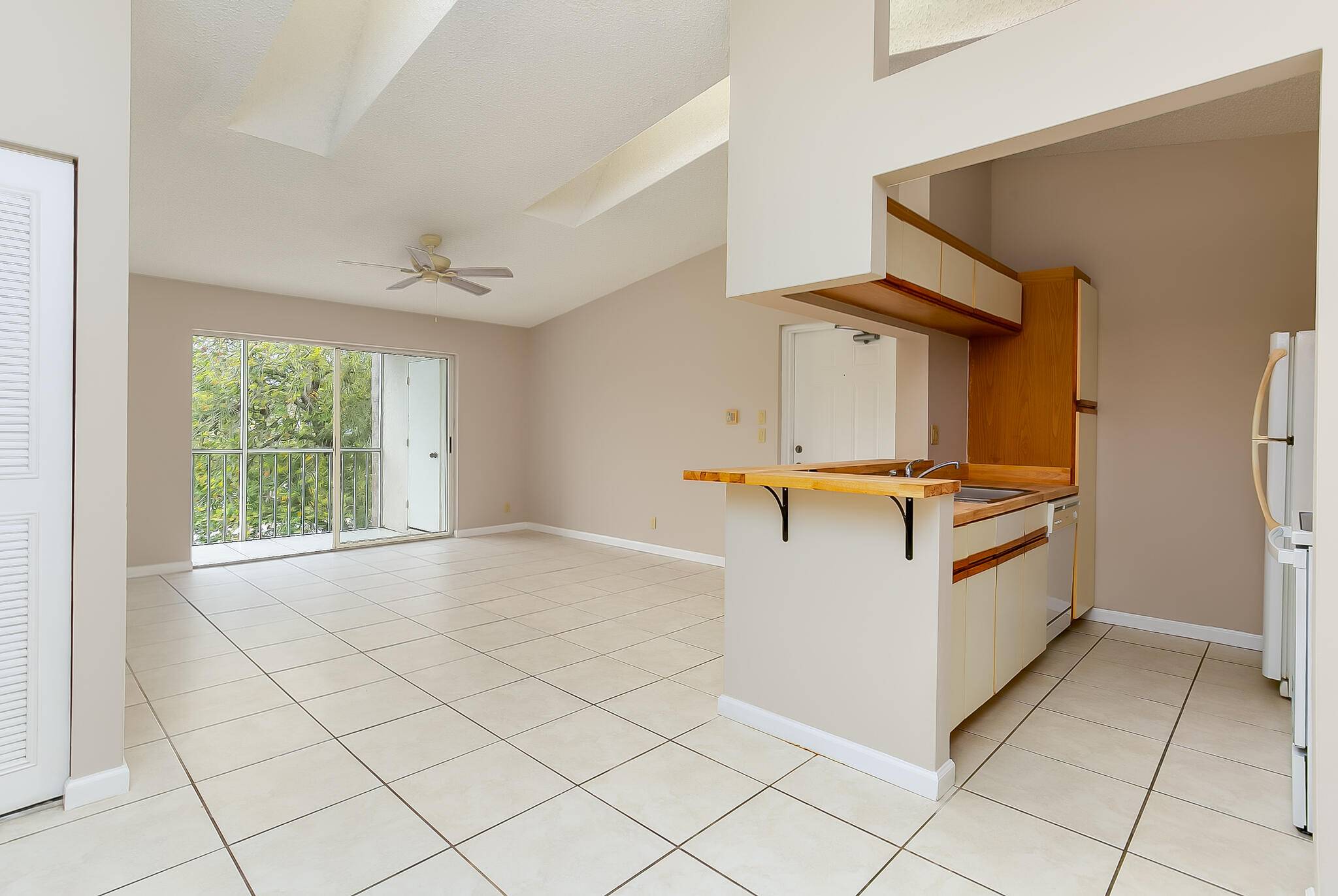 2508 SE Anchorage CV 105-D3, Port Saint Lucie, FL 34952