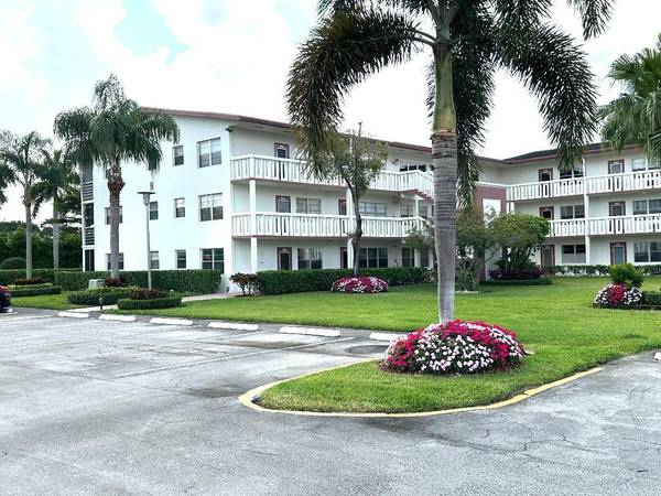 562 N Fanshaw 5620, Boca Raton, FL 33434