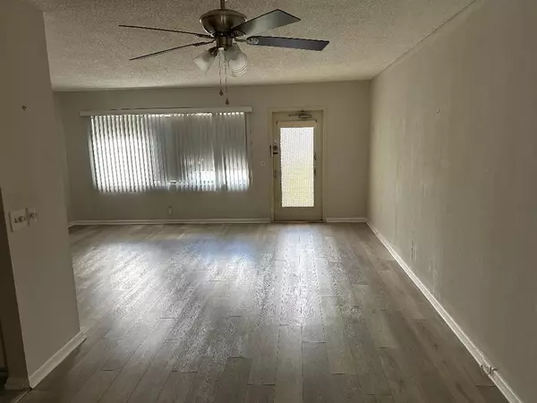 Boca Raton, FL 33434,562 N Fanshaw 5620