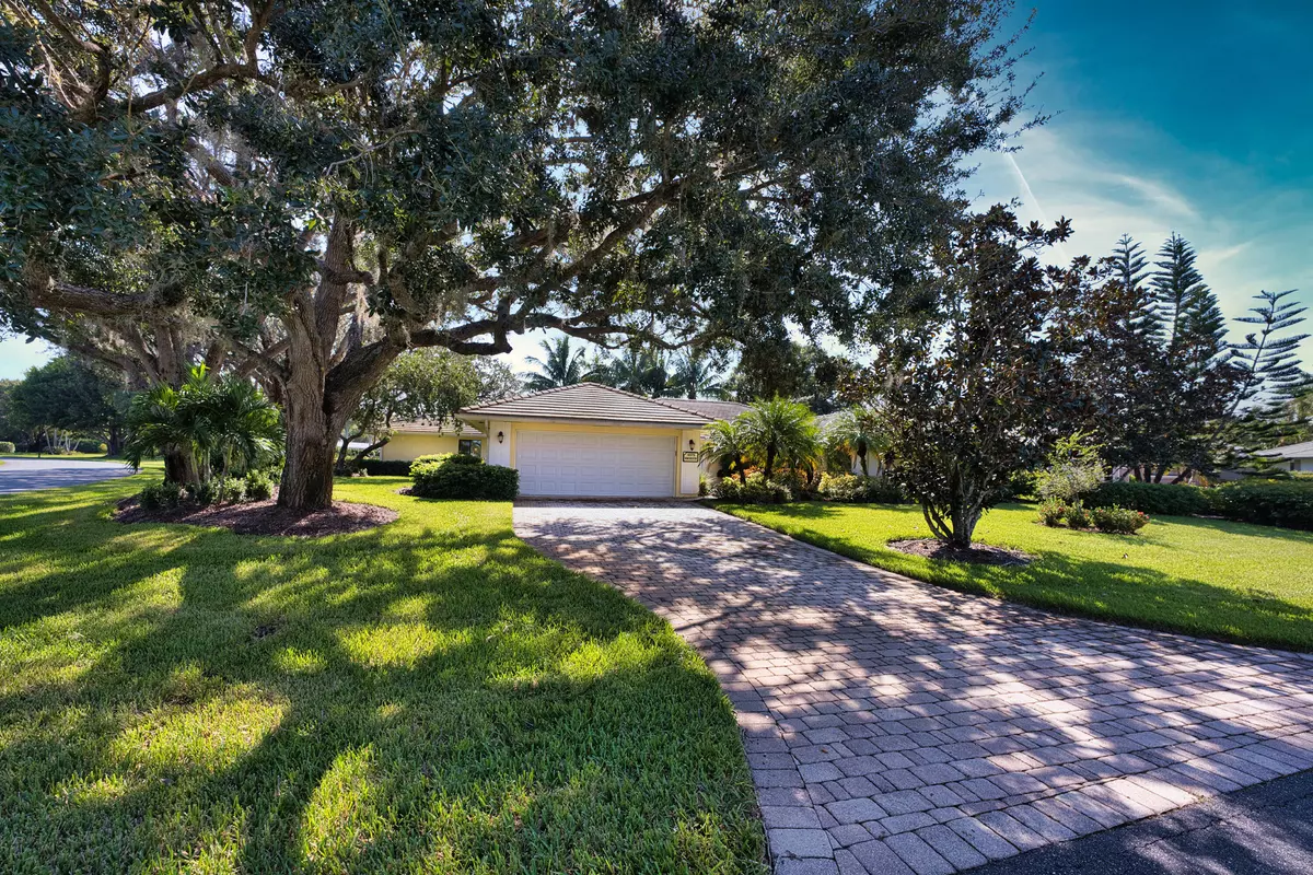 Palm City, FL 34990,4975 SW Loch LN