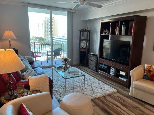 West Palm Beach, FL 33401,600 S Dixie HWY 752