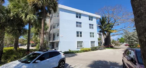 Boynton Beach, FL 33435,2000 S Federal HWY 109