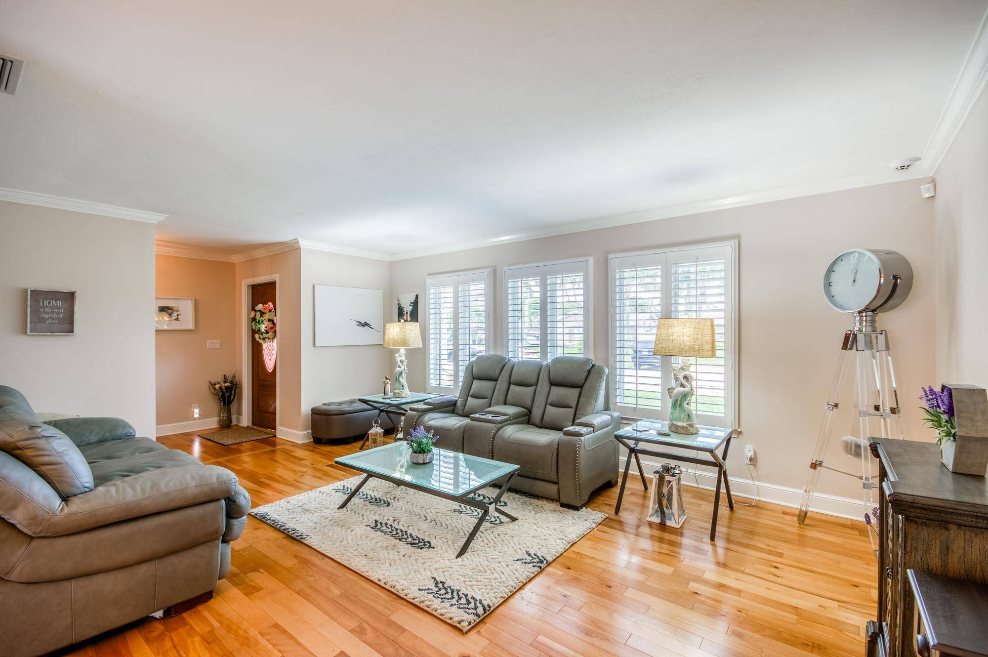 Tequesta, FL 33469,4168 Russell ST