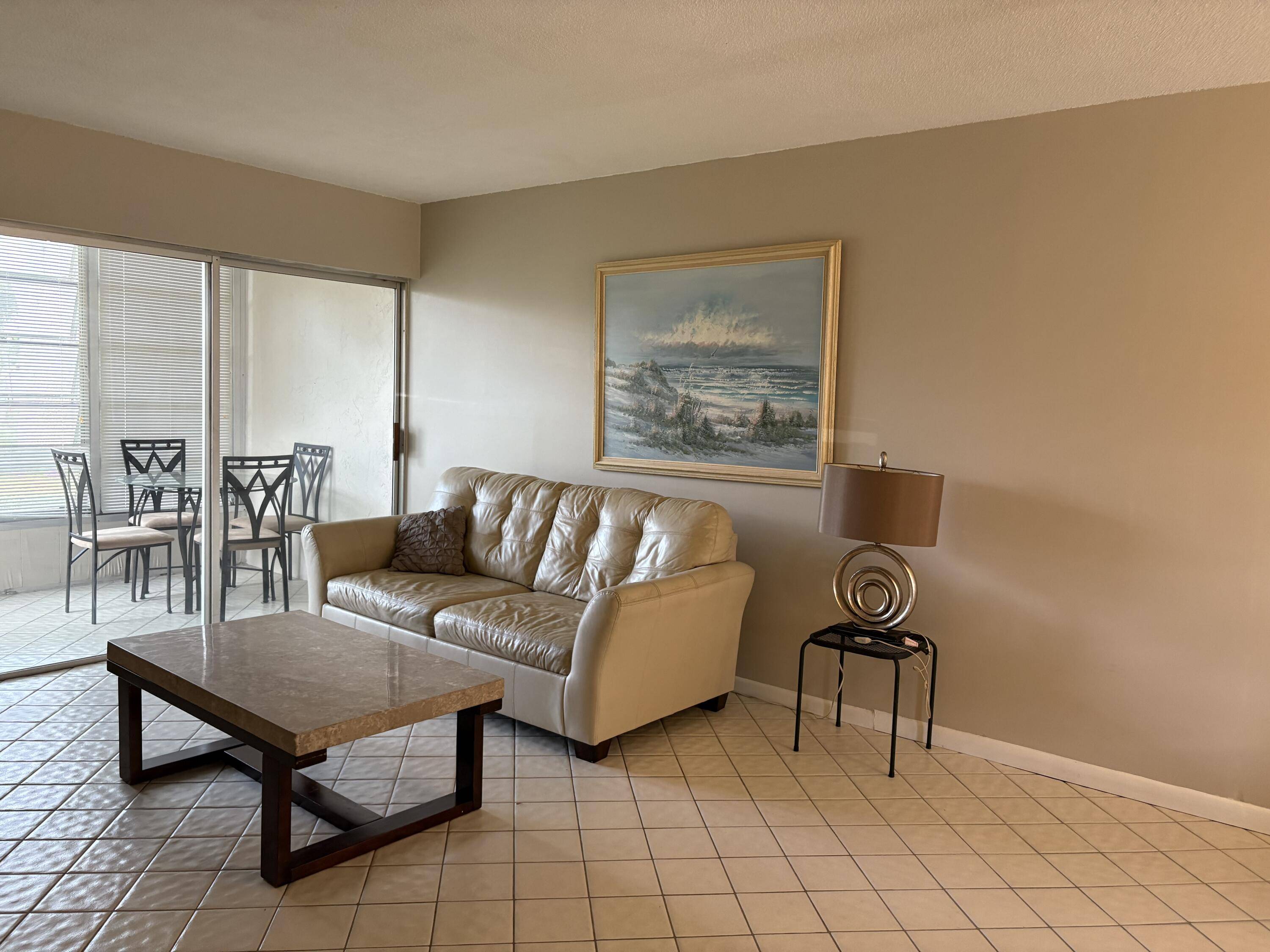 25 Golfs Edge A, West Palm Beach, FL 33417