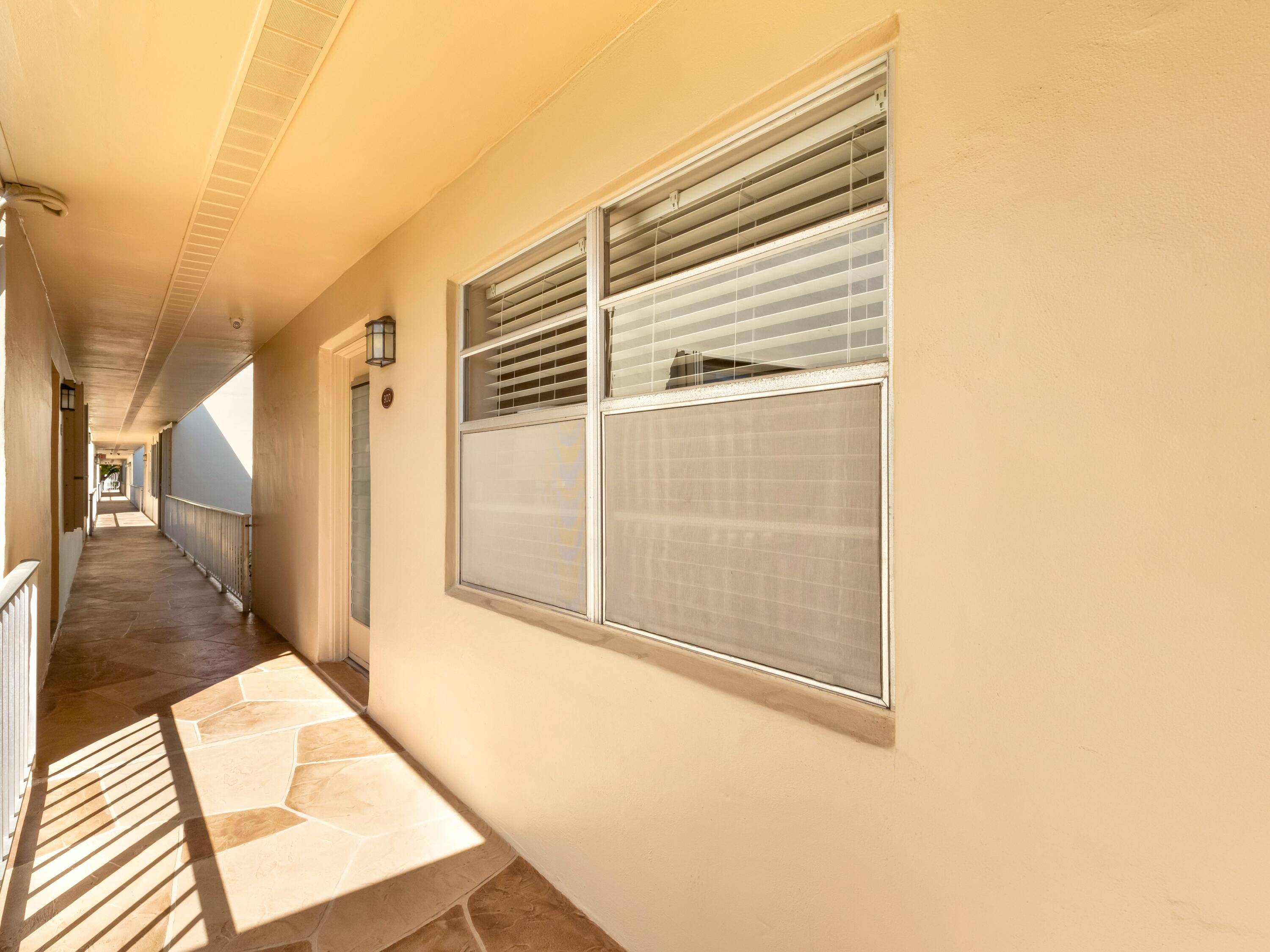 Delray Beach, FL 33484,900 S Flanders