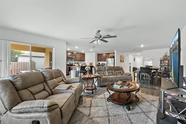 Port Saint Lucie, FL 34953,1597 SW S Leisure LN