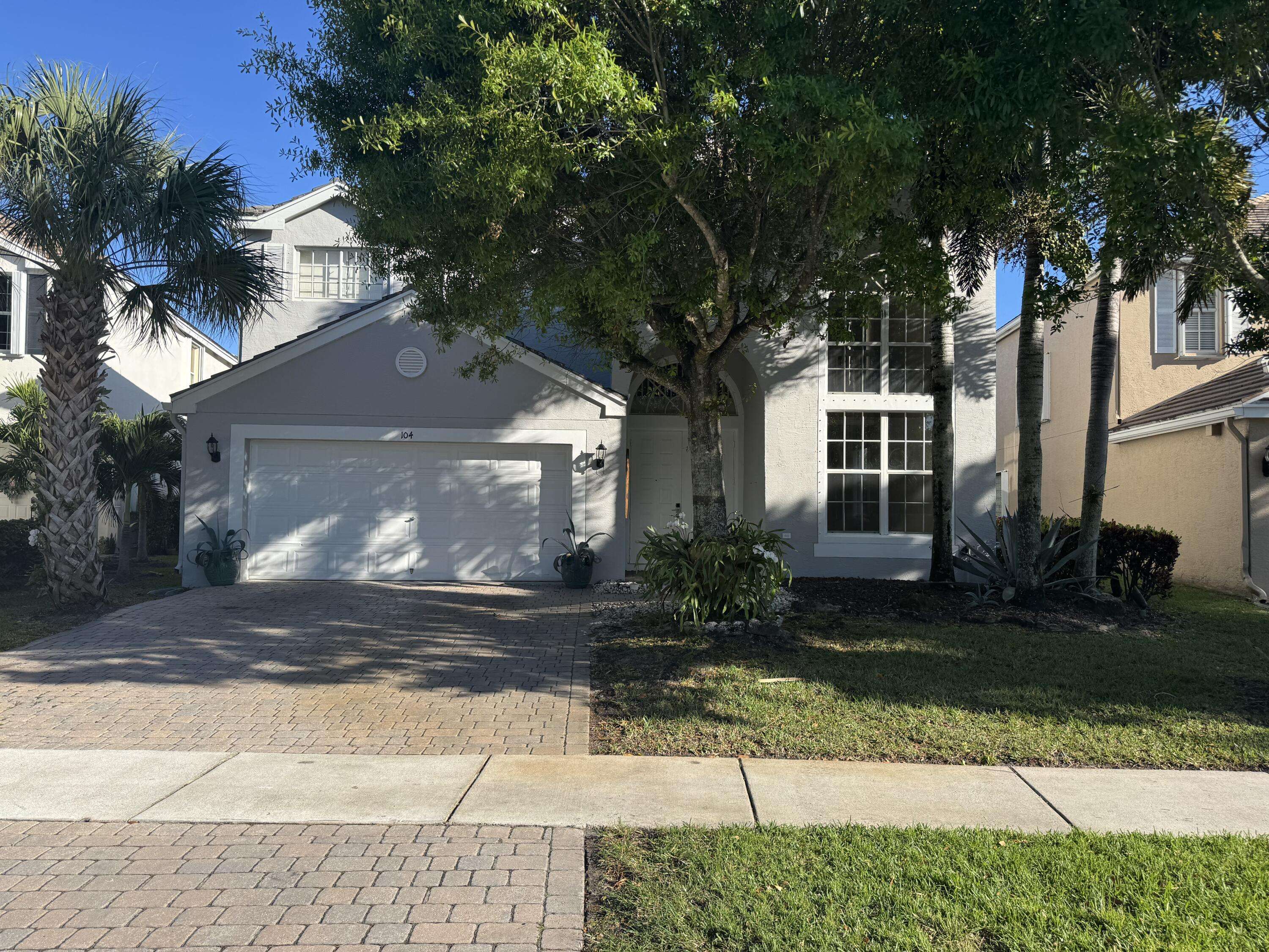 Royal Palm Beach, FL 33414,104 Kensington WAY