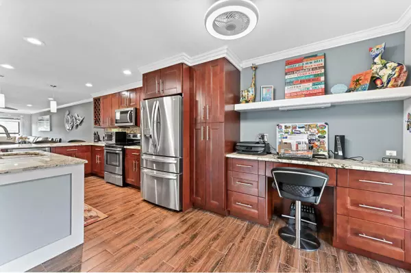 Delray Beach, FL 33484,5778 Phoenix Palm CT A