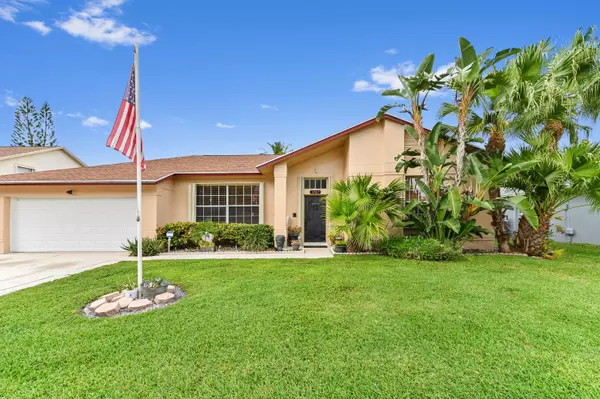3707 Woods Walk BLVD, Lake Worth, FL 33467