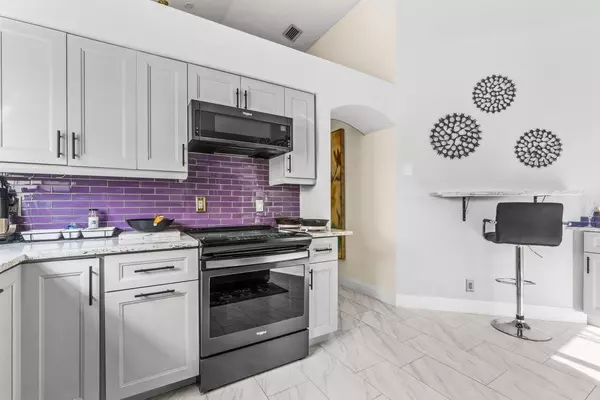 West Palm Beach, FL 33411,9023 Baybury LN