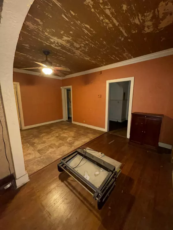 West Palm Beach, FL 33405,424 Putnam RD