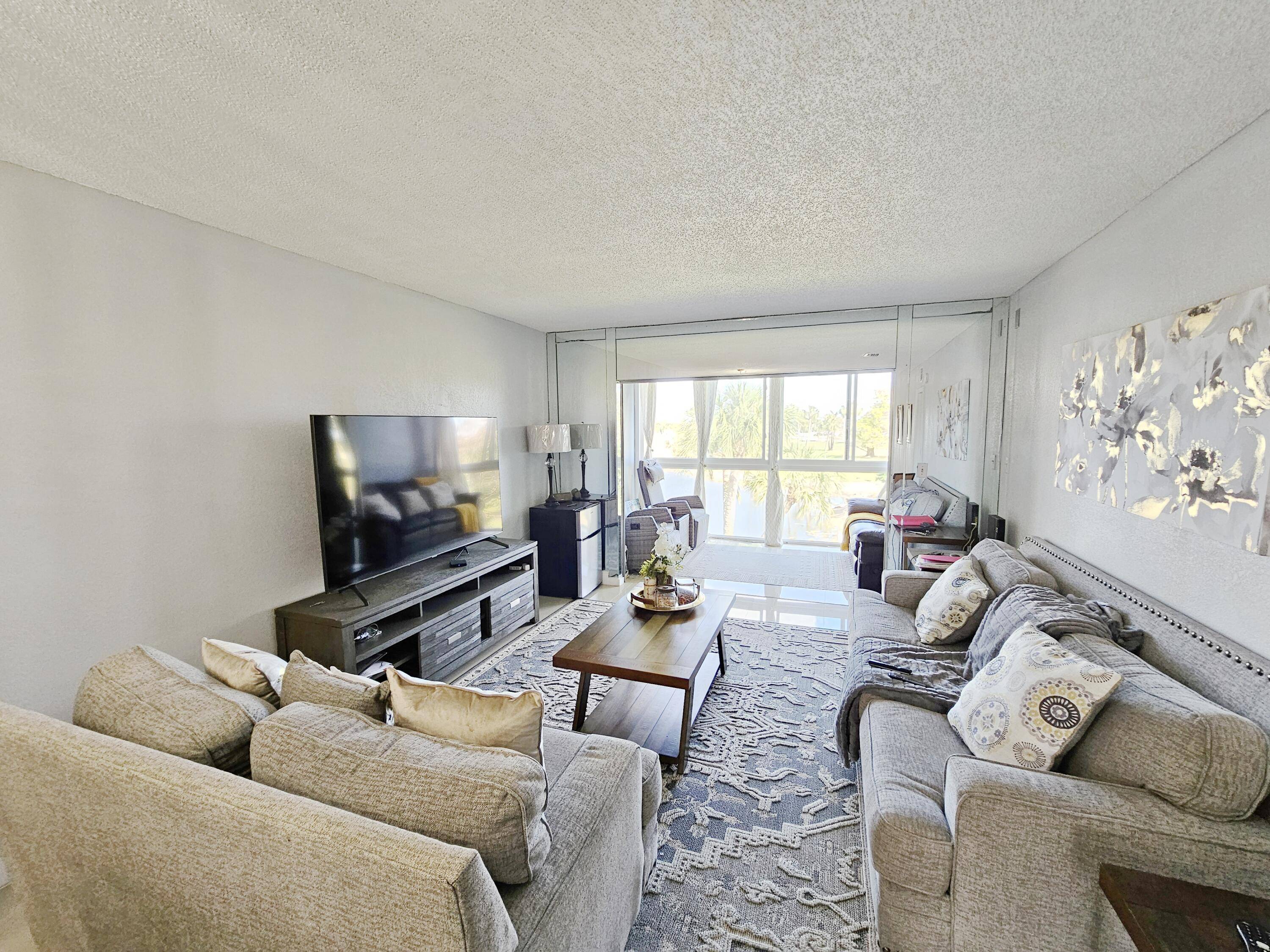 Margate, FL 33063,7807 Golf Cir DR 305