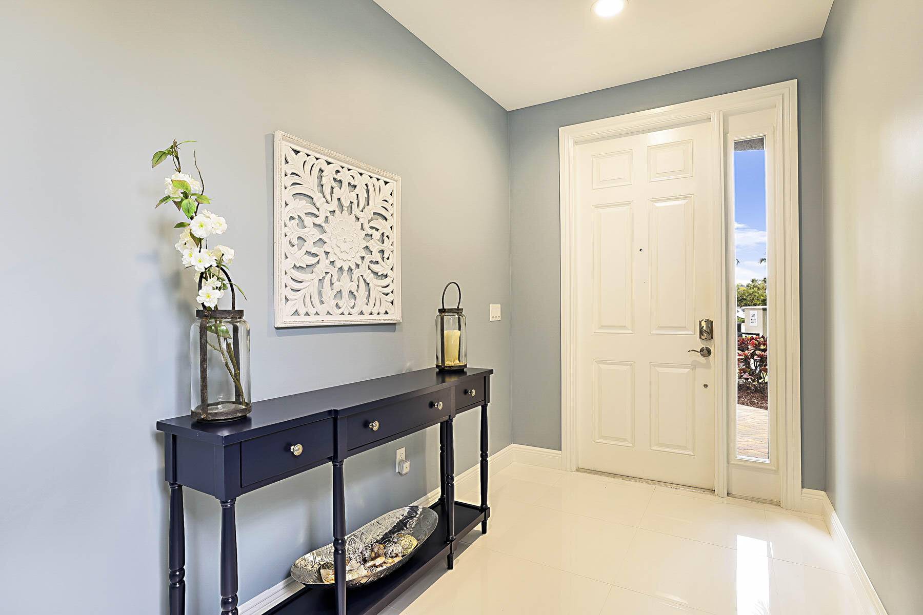 Jupiter, FL 33477,144 Tierra LN 14