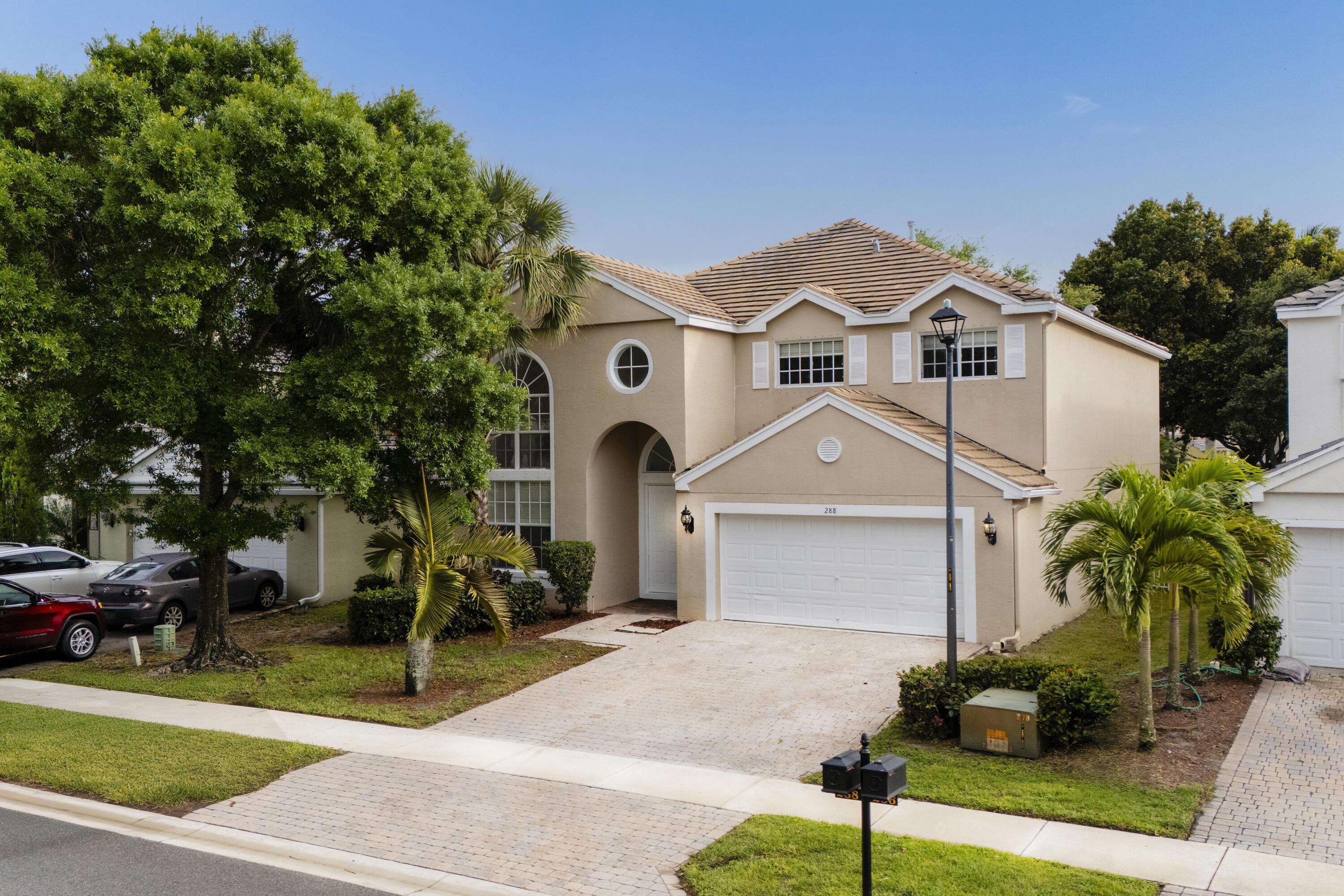 288 Kensington WAY, Royal Palm Beach, FL 33414