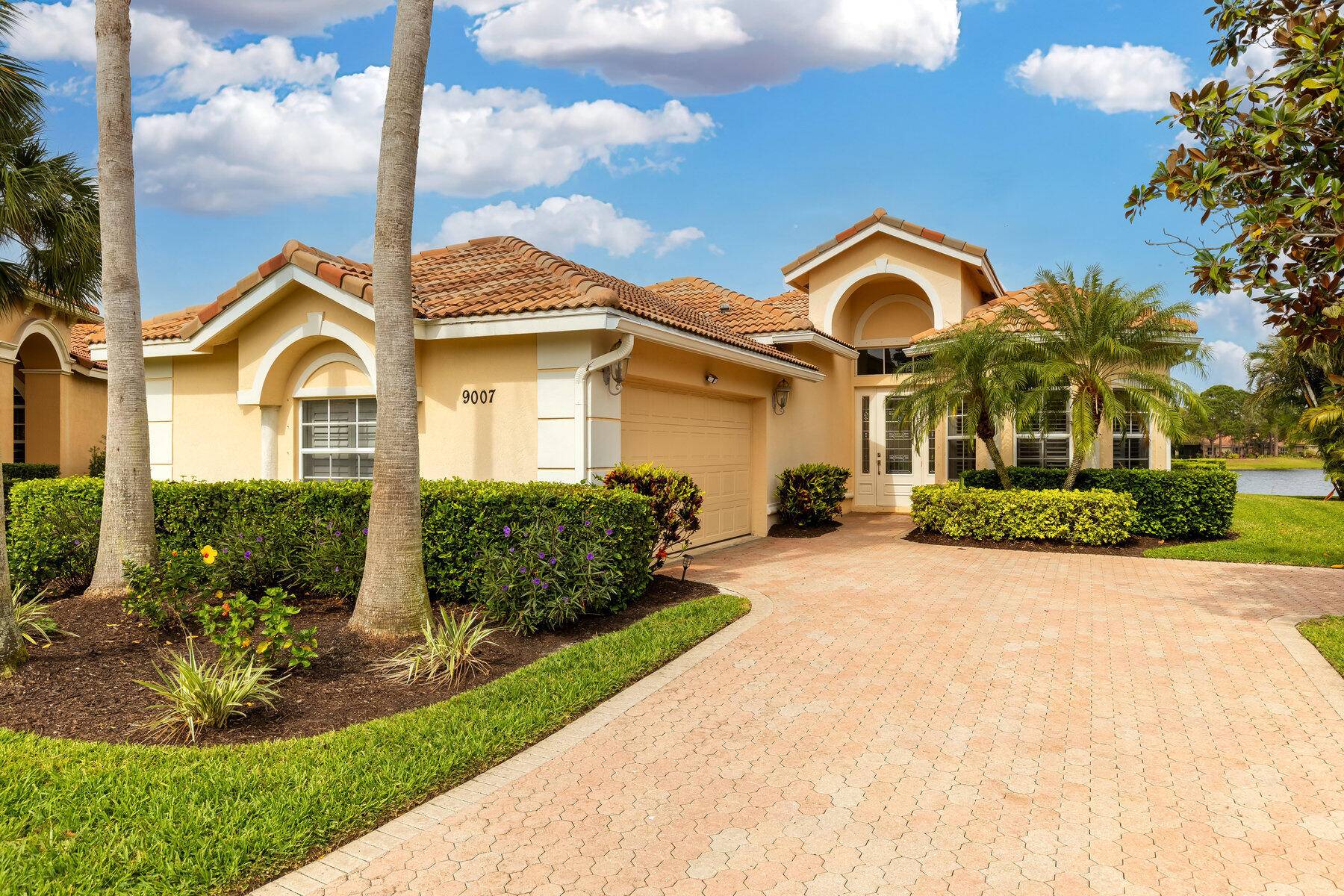 9007 Short Chip CIR, Port Saint Lucie, FL 34986
