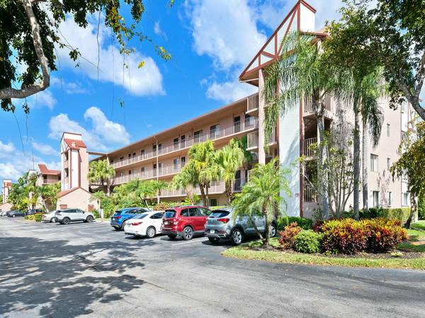 7321 Amberly LN 206, Delray Beach, FL 33446
