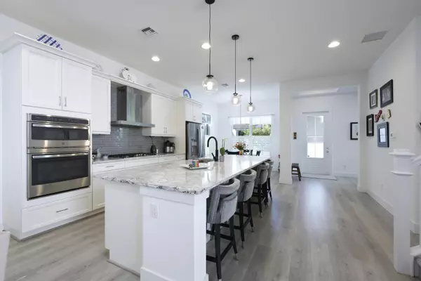 Palm Beach Gardens, FL 33418,13620 Dumont RD