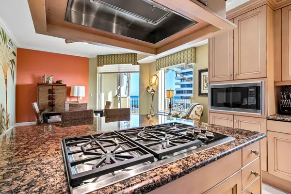 Riviera Beach, FL 33404,5310 N Ocean DR 301