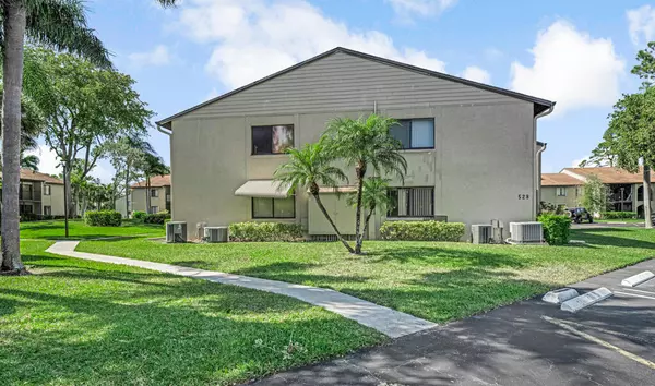 Greenacres, FL 33415,528 Shady Pine WAY B2