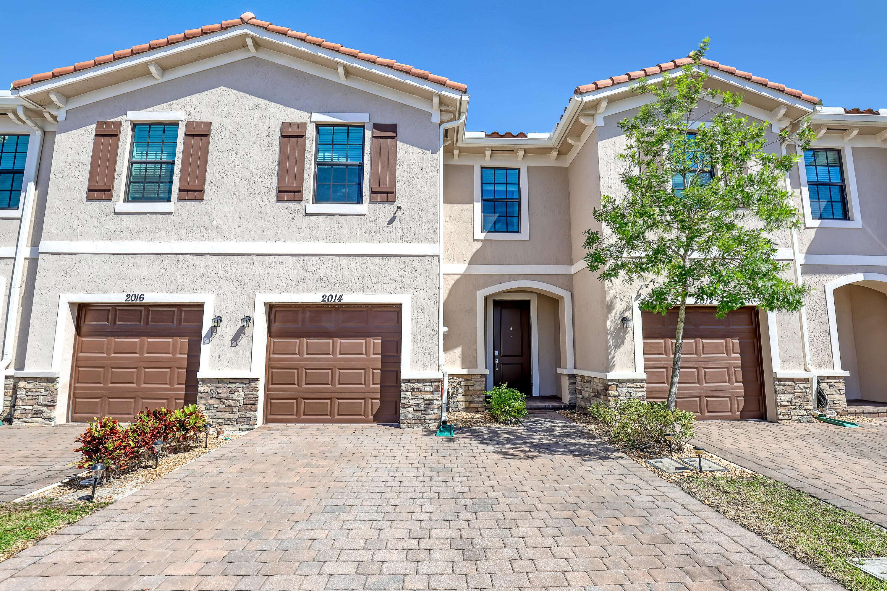 2014 Hawksbill Pl, Riviera Beach, FL 33410