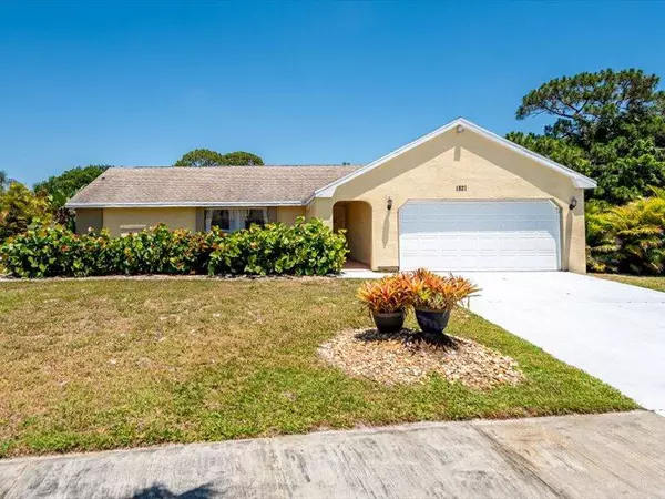 1821 SE Hanby AVE, Port Saint Lucie, FL 34952