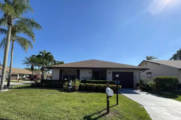 6302 Tall Cypress CIR, Greenacres, FL 33463