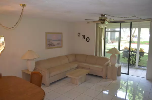 5250 Las Verdes CIR 105, Delray Beach, FL 33484