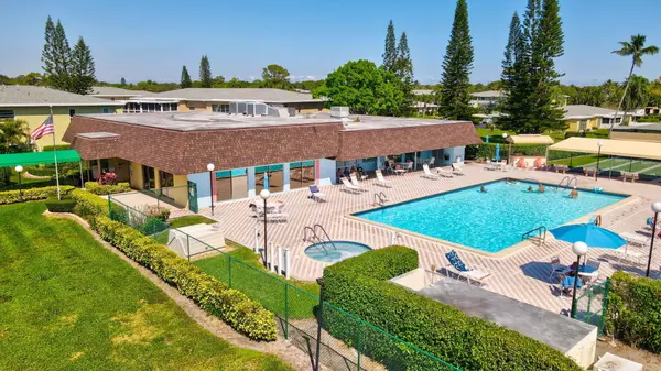 Delray Beach, FL 33445,1061 Orange TER 204