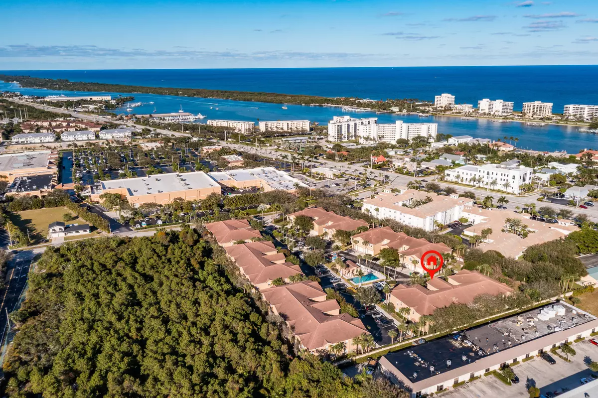 Tequesta, FL 33469,158 Village BLVD F