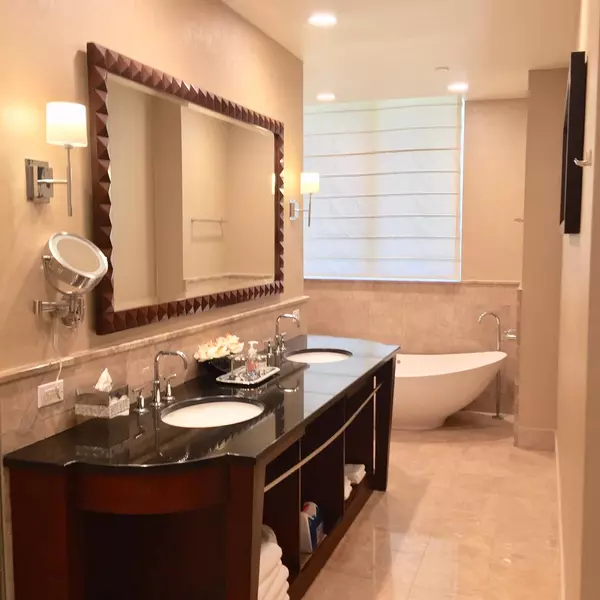 Singer Island, FL 33404,3800 N Ocean DR 1902