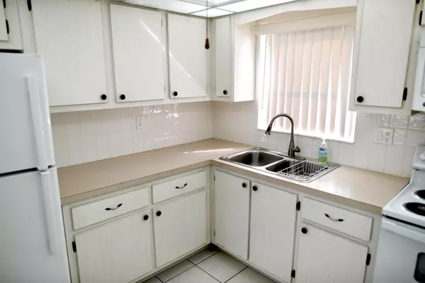 West Palm Beach, FL 33415,2556 E Dudley DR Unit D