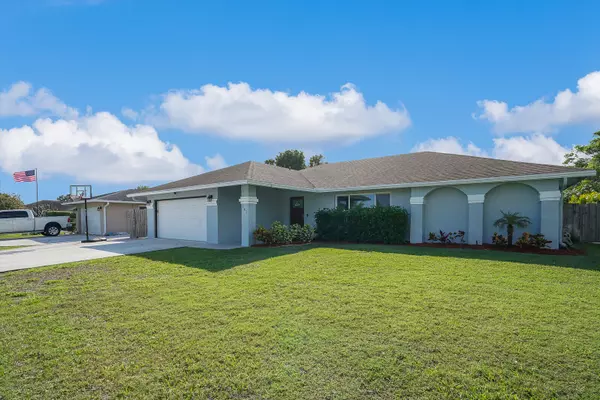 Royal Palm Beach, FL 33411,141 Sunflower CIR