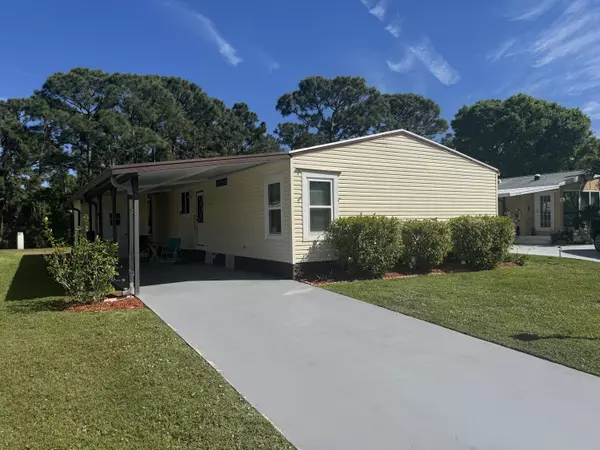 2629 Caper CT, Port Saint Lucie, FL 34952