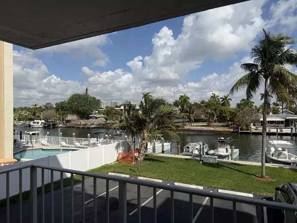 Fort Lauderdale, FL 33316,1731 SE 15th ST 201