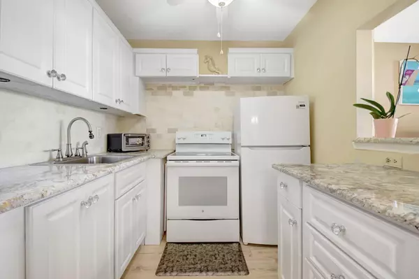 West Palm Beach, FL 33417,39 Waltham B