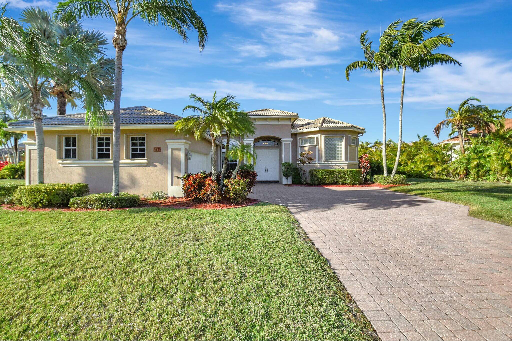 9429 Lantern Bay CIR, West Palm Beach, FL 33411