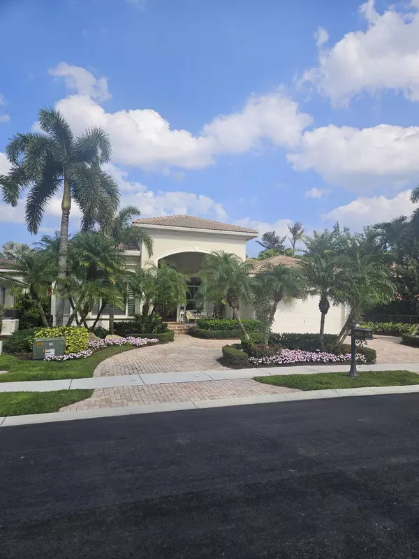 802 Floret DR, Palm Beach Gardens, FL 33410