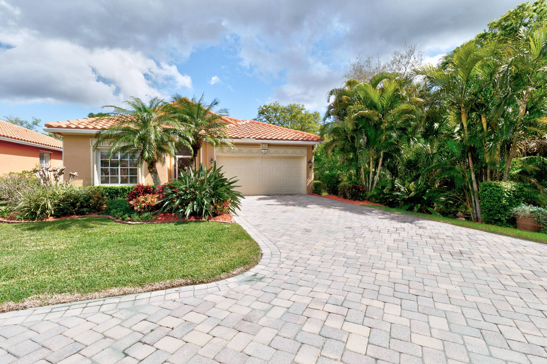 6180 Dorchester WAY, Vero Beach, FL 32966