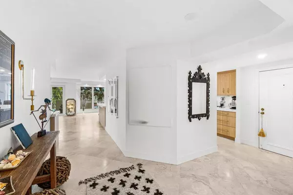 Boca Raton, FL 33431,4301 N Ocean BLVD 201