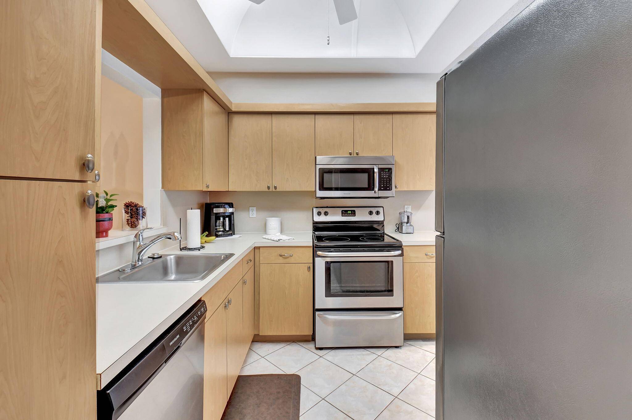 Boca Raton, FL 33498,10879 Waterberry CT