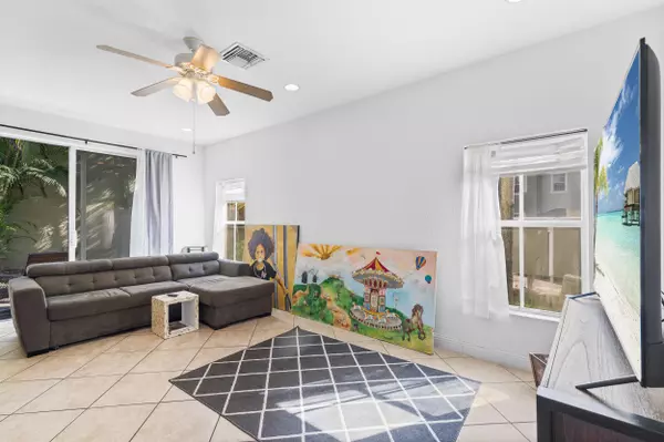 Boynton Beach, FL 33426,247 Lake Monterey CIR