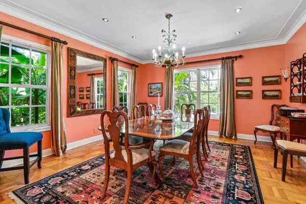 Palm Beach, FL 33480,214 List RD