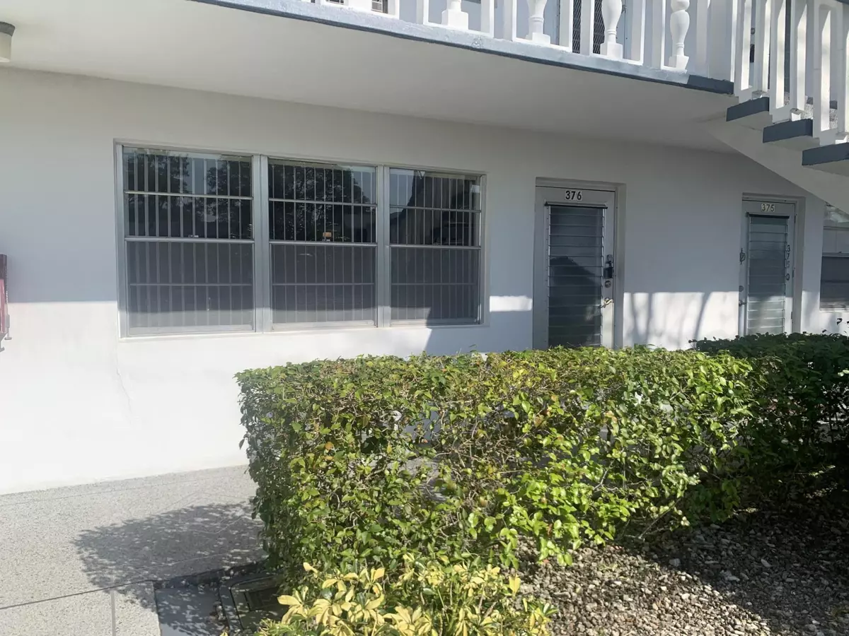 West Palm Beach, FL 33417,376 Windsor Q